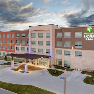 Holiday Inn Express & Suites Austin Airport East By Ihg